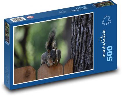 Veverička na plote - Puzzle 500 dielikov, rozmer 46x30 cm 