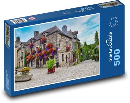 Stary dom - dekoracja kwiatowa, ulice - Puzzle 500 elementów, rozmiar 46x30 cm