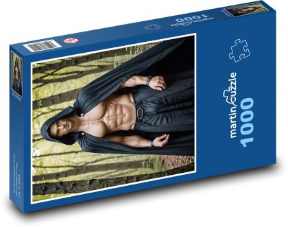 Muskulöser Mann im Wald - Puzzle - 1000 Teile