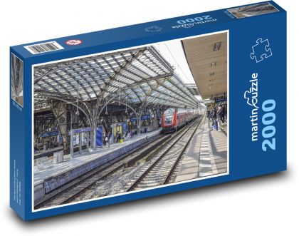 Vlak na železniční stanici - Puzzle 2000 dílků, rozměr 90x60 cm