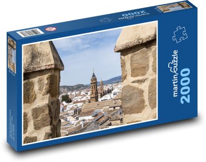 Veža mestského kostola - Puzzle 2000 dielikov, rozmer 90x60 cm 