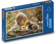 Baby with cute bird Puzzle 2000 pieces - 90 x 60 cm