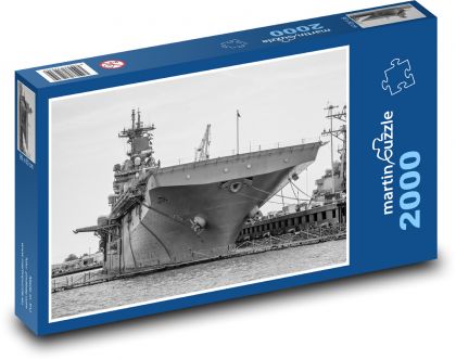 Nákladná loď v prístave - Puzzle 2000 dielikov, rozmer 90x60 cm 