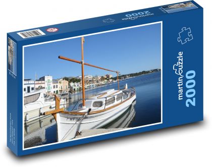 Loď v přístavu - puzzle 2000 dílků