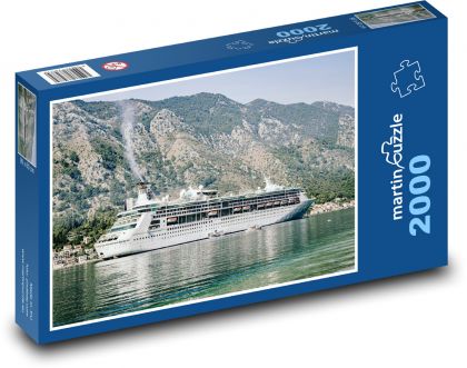 Łódź w zatoce - Puzzle 2000 elementów, rozmiar 90x60 cm