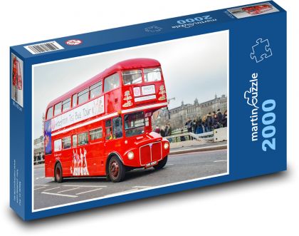 Červený autobus - puzzle 2000 dílků