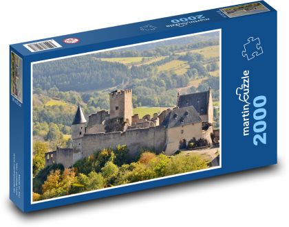 Luksemburg - zamek Bourscheid - Puzzle 2000 elementów, rozmiar 90x60 cm