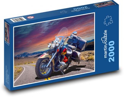 Motocykl chopper na drodze - Puzzle 2000 elementów, rozmiar 90x60 cm