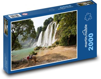 Pferd am Wasserfall - Vietnam - Puzzle - 2000 Teile