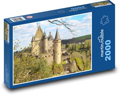 Luksemburg - zamek Vianden - Puzzle 2000 elementów, rozmiar 90x60 cm