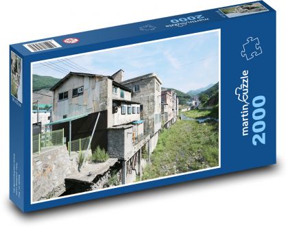 Stará továrna - Puzzle 2000 dílků, rozměr 90x60 cm