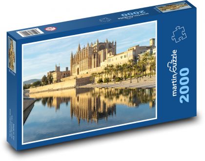 Katedra na Majorce - Puzzle 2000 elementów, rozmiar 90x60 cm