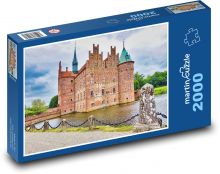 Egeskov Water Castle - Fyn, Denmark Puzzle 2000 pieces - 90 x 60 cm