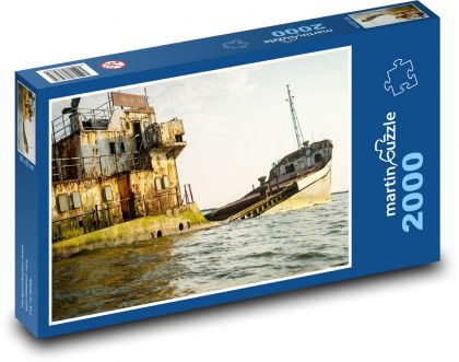 Rozbicie statku - Puzzle 2000 elementów, rozmiar 90x60 cm