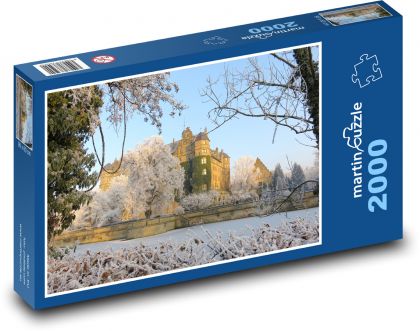 Chateau - Frozen River - Puzzle 2000 elementów, rozmiar 90x60 cm