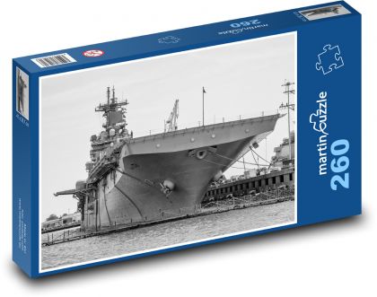 Nákladní loď v přístavu - Puzzle 260 dílků, rozměr 41x28,7 cm
