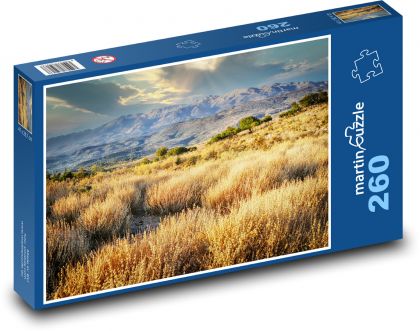 Pole, trawa, góry - Puzzle 260 elementów, rozmiar 41x28,7 cm