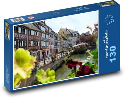 Kanał przepływający między domami - Puzzle 130 elementów, rozmiar 28,7x20 cm
