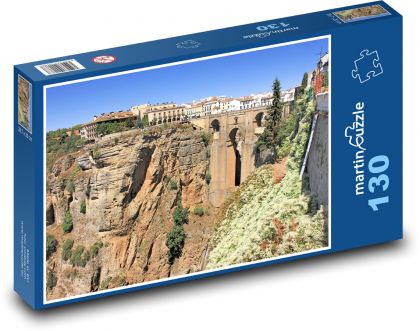 Mesto - skaly, domy - Puzzle 130 dielikov, rozmer 28,7x20 cm 