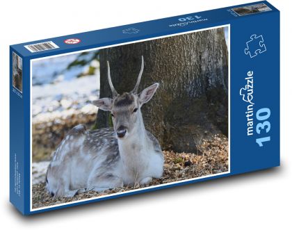 European fallow deer in the forest - Puzzle 130 pieces, size 28.7x20 cm 