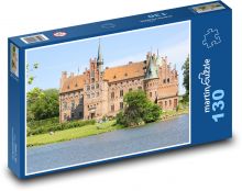 Zámek Egeskov v Dánsku Puzzle 130 dílků - 28,7 x 20 cm