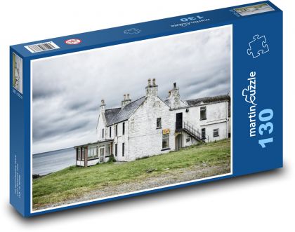 Opuštěný dům na pobřeží - puzzle 130 dílků