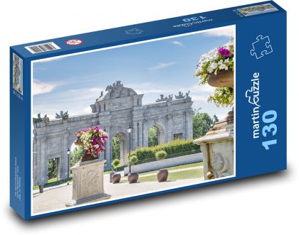 Monument - Park - Puzzle 130 pieces, size 28.7x20 cm 