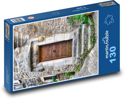 Drzwi wejściowe do średniowiecznego domu - Puzzle 130 elementów, rozmiar 28,7x20 cm
