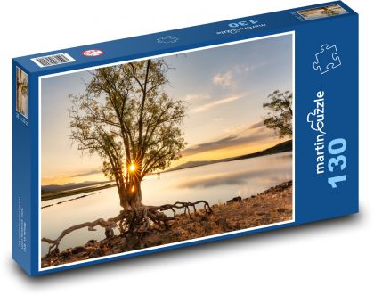 Strom - východ slunce - puzzle 130 dílků