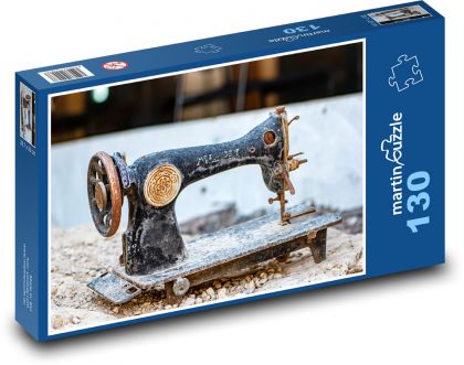 Stara maszyna do szycia - Puzzle 130 elementów, rozmiar 28,7x20 cm