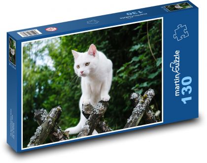 White cat  - Puzzle 130 pieces, size 28.7x20 cm 