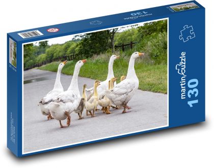 Geese on the road - Puzzle 130 pieces, size 28.7x20 cm 