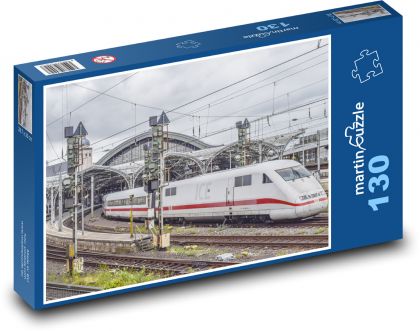 Pociąg odjeżdża ze stacji - Puzzle 130 elementów, rozmiar 28,7x20 cm