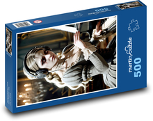 Kobieta - zombie grające na fortepianie Puzzle 500 elementów - 46x30 cm