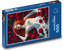 Žena ležící v růžích Puzzle 500 dílků - 46 x 30 cm