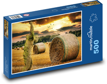 Zachód słońca - pole, bela siana Puzzle 500 elementów - 46x30 cm