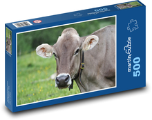 Krowa na górskiej łące Puzzle 500 elementów - 46x30 cm