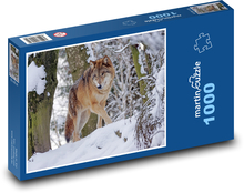 A wolf looking for prey in the snow Puzzle 1000 pieces - 60 x 46 cm 
