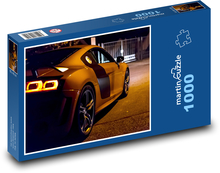Športové auto v nočnom meste Puzzle 1000 dielikov - 60 x 46 cm 