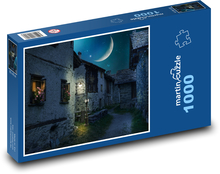 Mesiac svietiaci nad zadnou uličkou Puzzle 1000 dielikov - 60 x 46 cm 