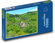 Zabudnutý hrad v lese Puzzle 1000 dielikov - 60 x 46 cm 