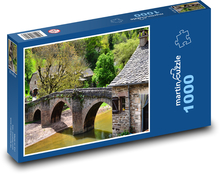 Kamenný most v historické vesnici Puzzle 1000 - 60x46 cm