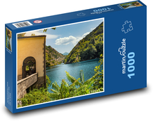 Kościół nad jeziorem Puzzle 1000 elementów - 60x46 cm