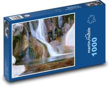 Vodopád v horách Puzzle 1000 - 60x46 cm