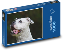 Bílý pes s vypláznutým jazykem Puzzle 1000 dílků - 60 x 46 cm