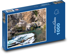 Dervišský klášter - řeka Buna, Bosna Puzzle 1000 dílků - 60 x 46 cm