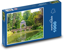 Zámocký park - most, rieka Puzzle 1000 dielikov - 60 x 46 cm 