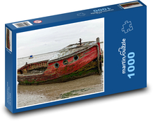 Statek na lądzie - wrak, morze Puzzle 1000 elementów - 60x46 cm