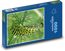 Housenka - motýl, příroda Puzzle 1000 dílků - 60 x 46 cm