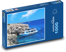 Loď pri pobreží - more, skaly Puzzle 1000 dielikov - 60 x 46 cm 